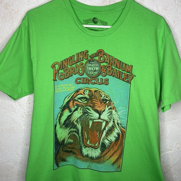 Ringling Brothers Circus Tee - Picture 3 of 7